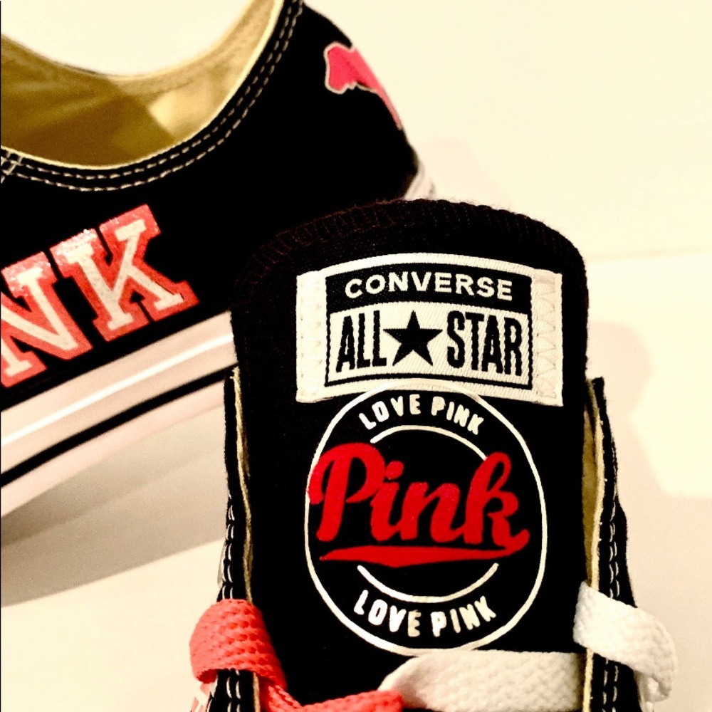 RARE custom made Victoria’s Secret converse 👞 👠